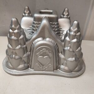 Nordic Ware Fairy Tale Cottage Bundt Cake Pan 10 Cup USA Heavy Cast Aluminum